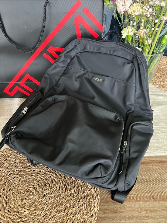 best backpack for personal item travel Matador 18L Pack filter_color^White built to fly for Studded Small Motorcycle Tool Model:Barrier II 6000